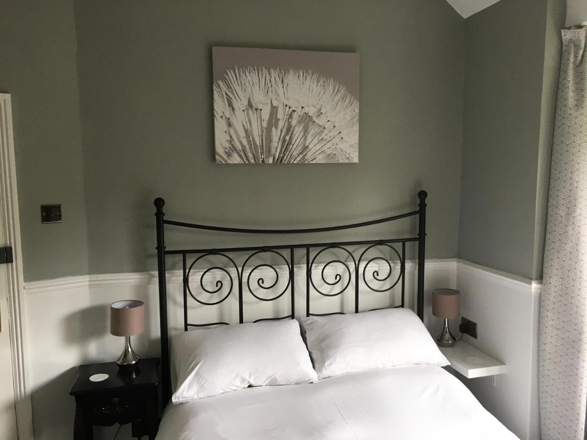 Twin Oaks Guest House Cadnam Esterno foto