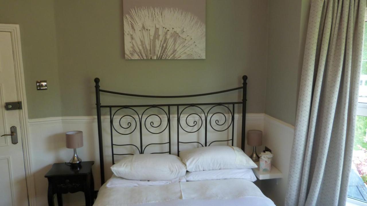 Twin Oaks Guest House Cadnam Esterno foto