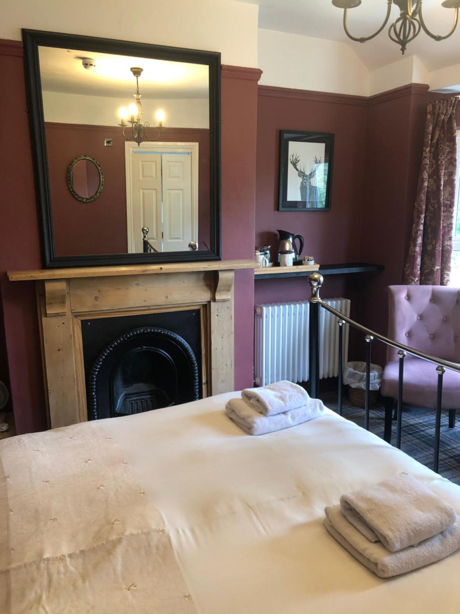 Twin Oaks Guest House Cadnam Esterno foto