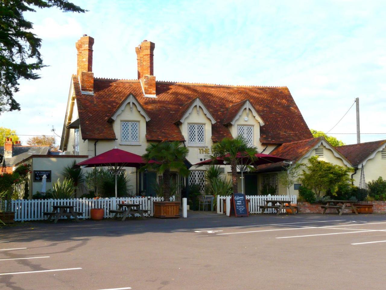 Twin Oaks Guest House Cadnam Esterno foto