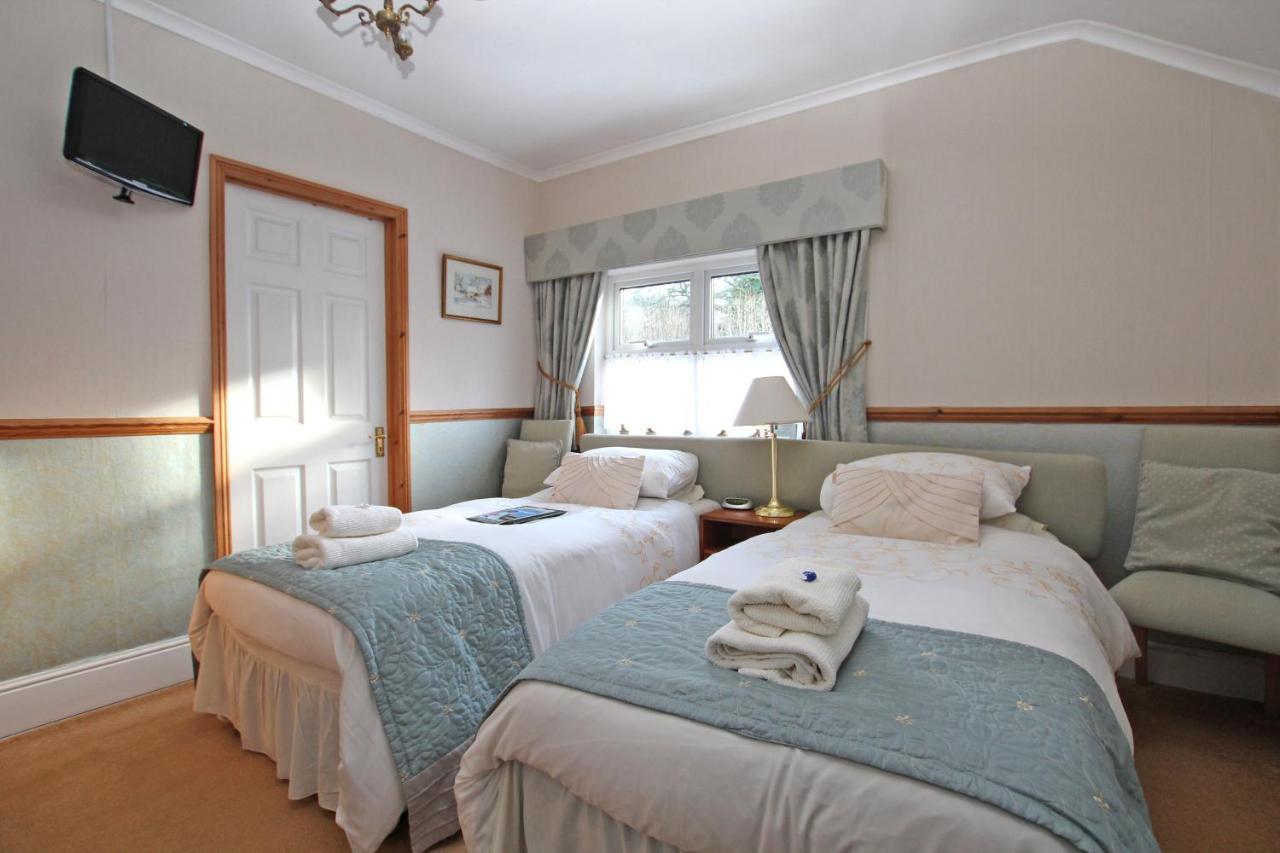 Twin Oaks Guest House Cadnam Esterno foto