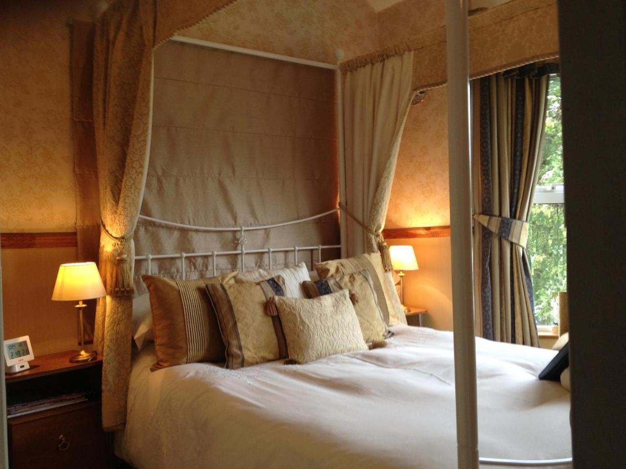 Twin Oaks Guest House Cadnam Esterno foto