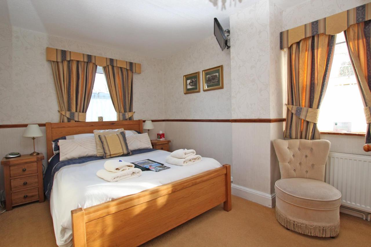 Twin Oaks Guest House Cadnam Esterno foto
